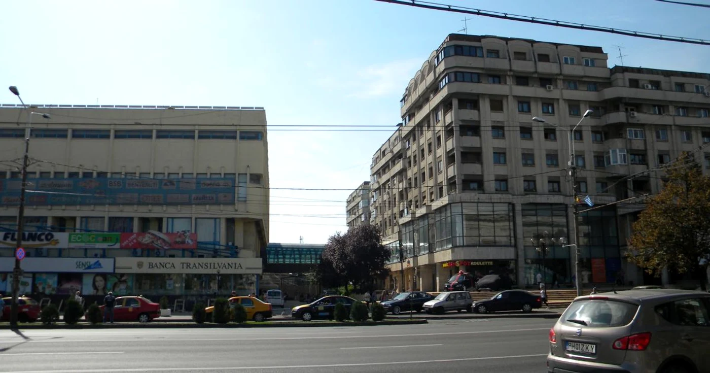 O a doua pasarelă va lega cele două clădiri 