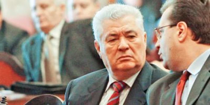 Democratul Marian Lupu şi fostul său şef de partid, Vladimir Voronin (stânga)