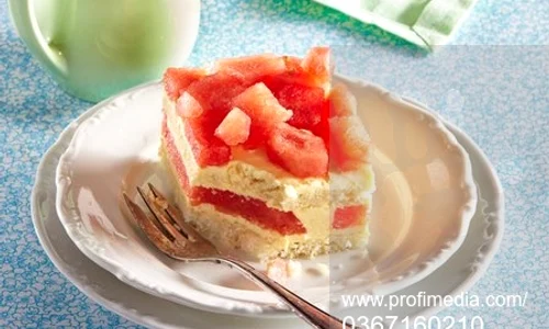 prajitura cu pepene rosu si crema de unt jpeg