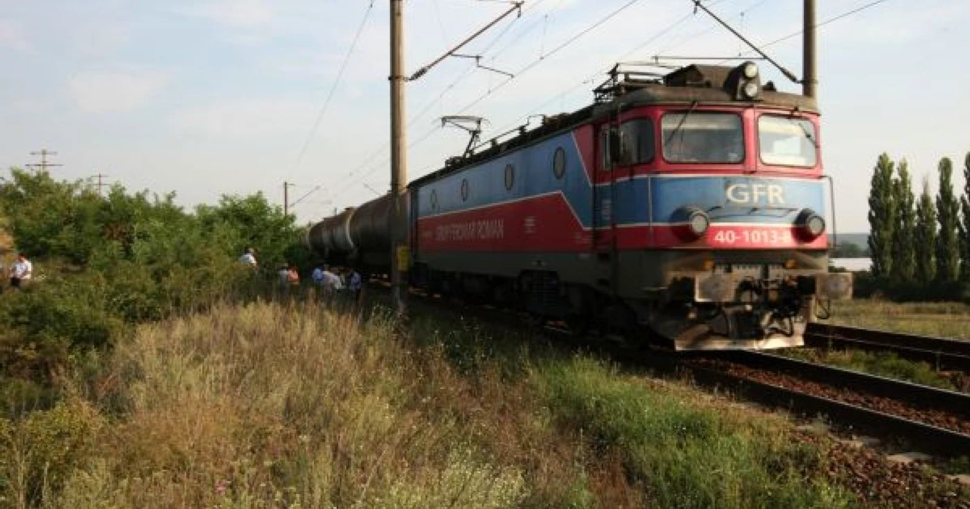 Neatenţia în apropierea căii ferate a fost fatală