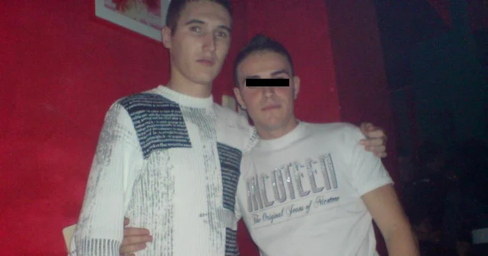 Adrian Crăciun - stânga - avea numai 22 de ani (sursa foto: facebook.com)