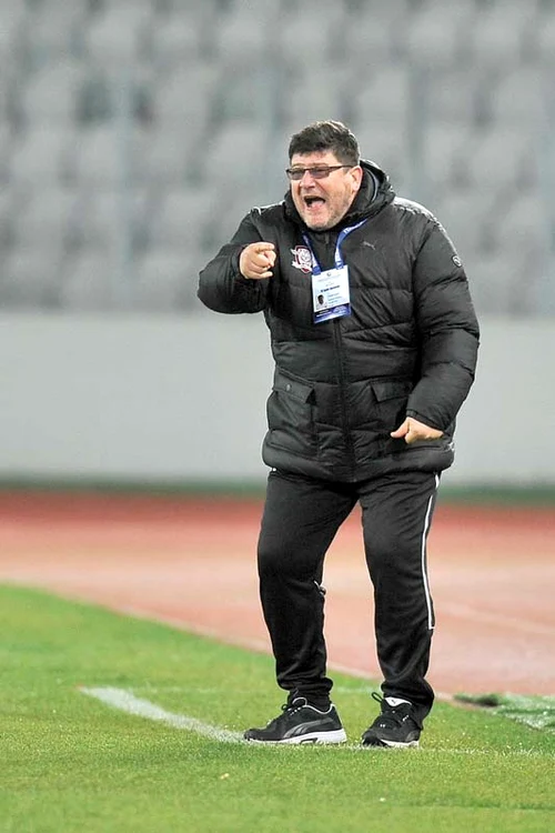 
    Cristi Pustai nu găseşte formula corectă în Liga 1, dar în Cupă pare să meargă brici. Medieşenii au eliminat-o pe Astra cu scorul de 1-0 şi s-au calificat în semifinaleFoto: Mediafax  