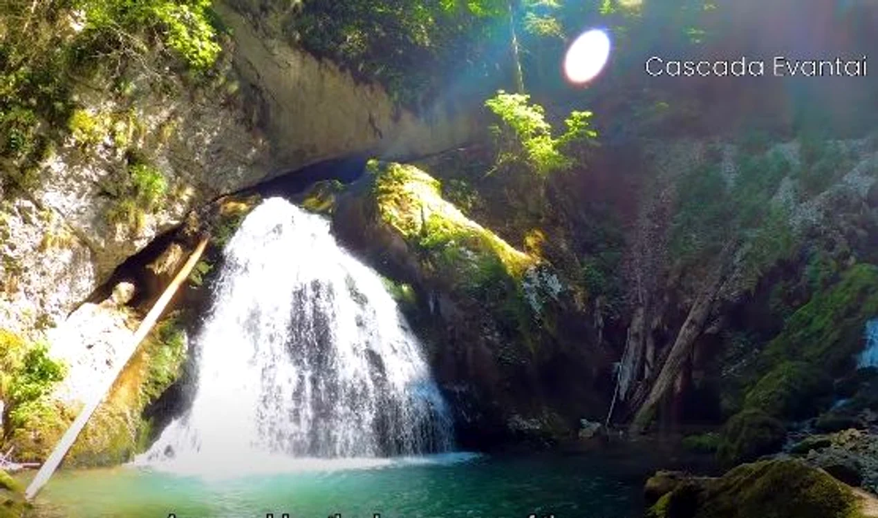Cascada Evantai din zona Parcului Natural Apuseni FOTO captură video Youtube