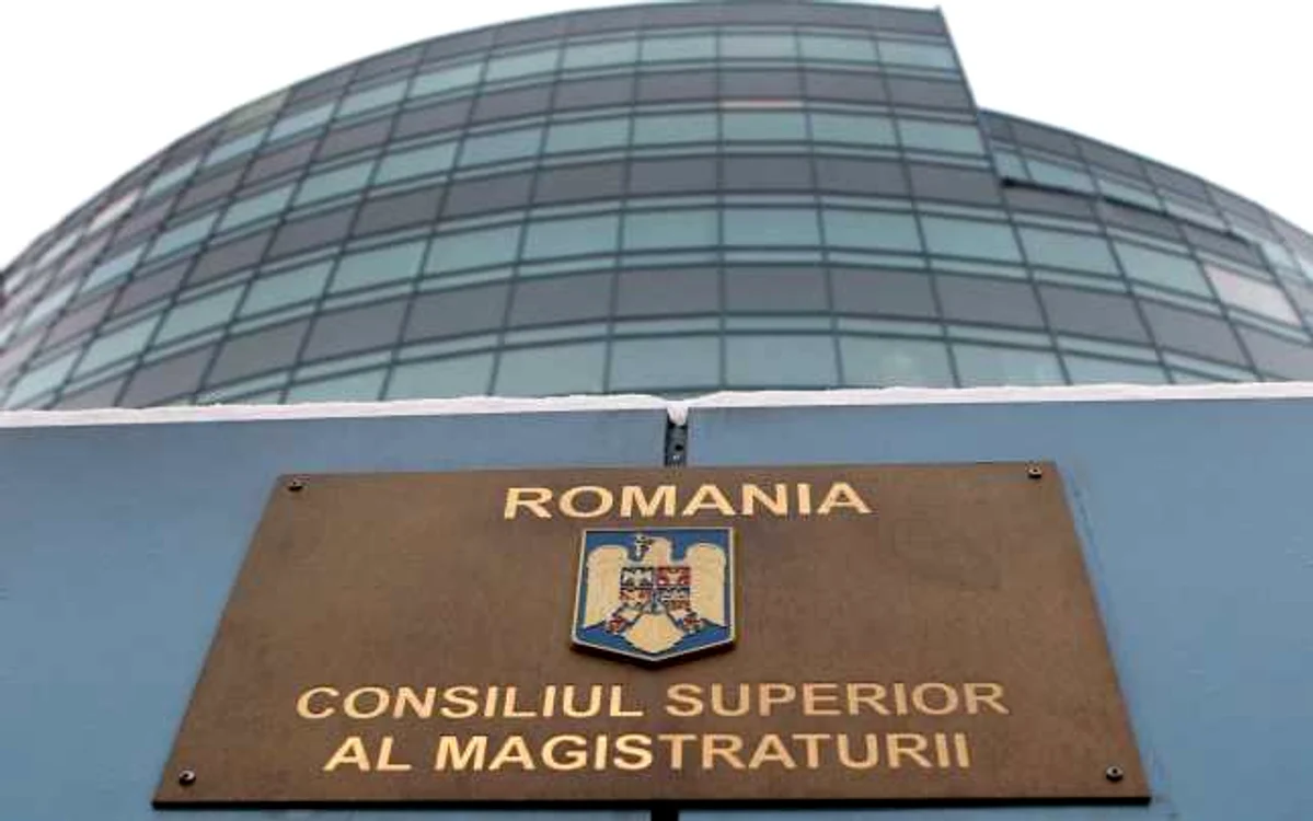Consiliul Superior al Magistraturi s-a întrumit în şedinţă