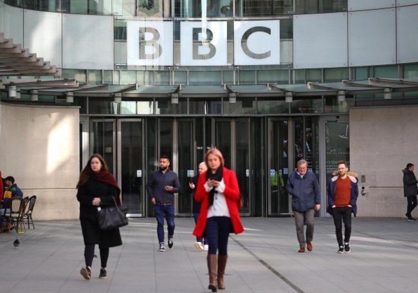 BBC, somat să ancheteze acuzaţiile cu caracter sexual împotriva unui prezentator
