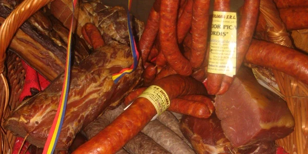 Siciliana participă cu produse tradiţionale la toate târgurile din ţară