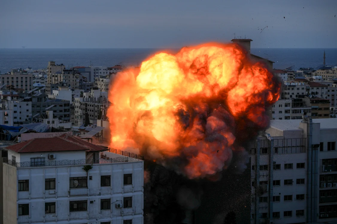 foto bombardamente Gaza