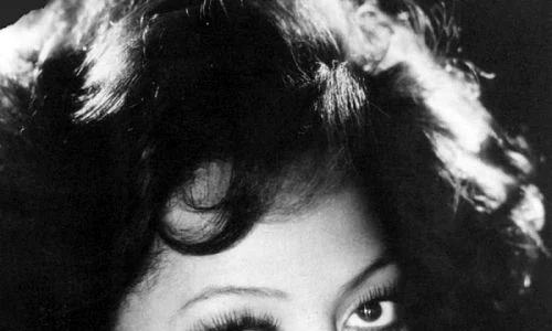 Vedete care nu şi au schimbat numele după căsătorie jpeg