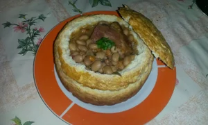 Fasole in paine jpeg