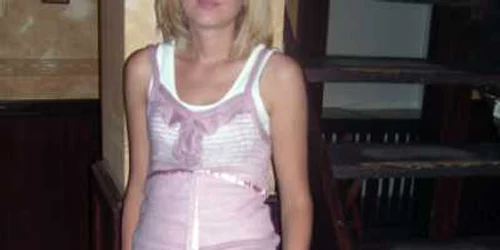 Bacău: PORTRET: Iulia Tonegaru face artă din lenjerie intimă