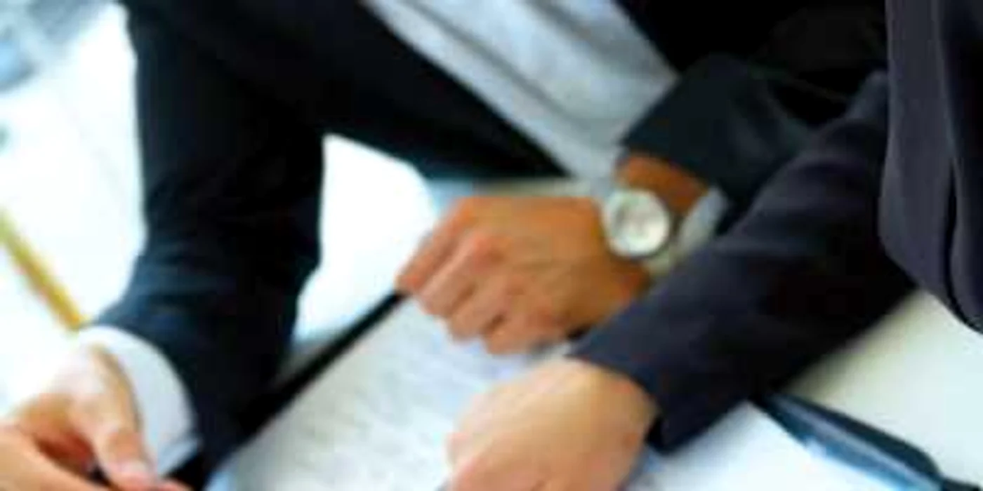 100 de candidaţi pe un job - Revista presei economice