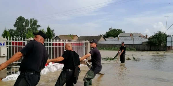interventie evacuare apa biliesti