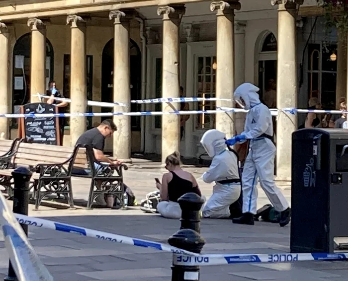 Poliţiştii au delimitat zona pentru analize chimice. Foto: Facebook/Will Williamson