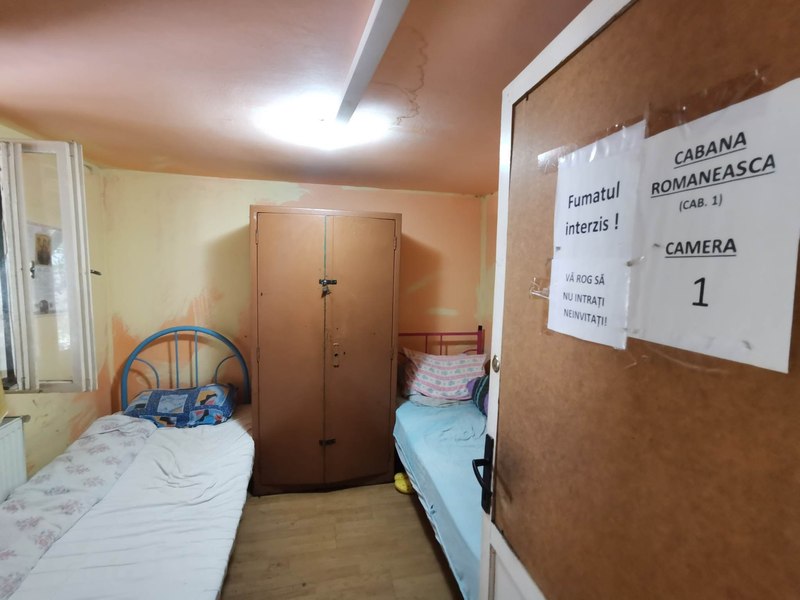 Adăpostul pentru oamenii străzii al unei asociații umanitare din Timișoara, închis după un control controversat dispus de prefect FOTO