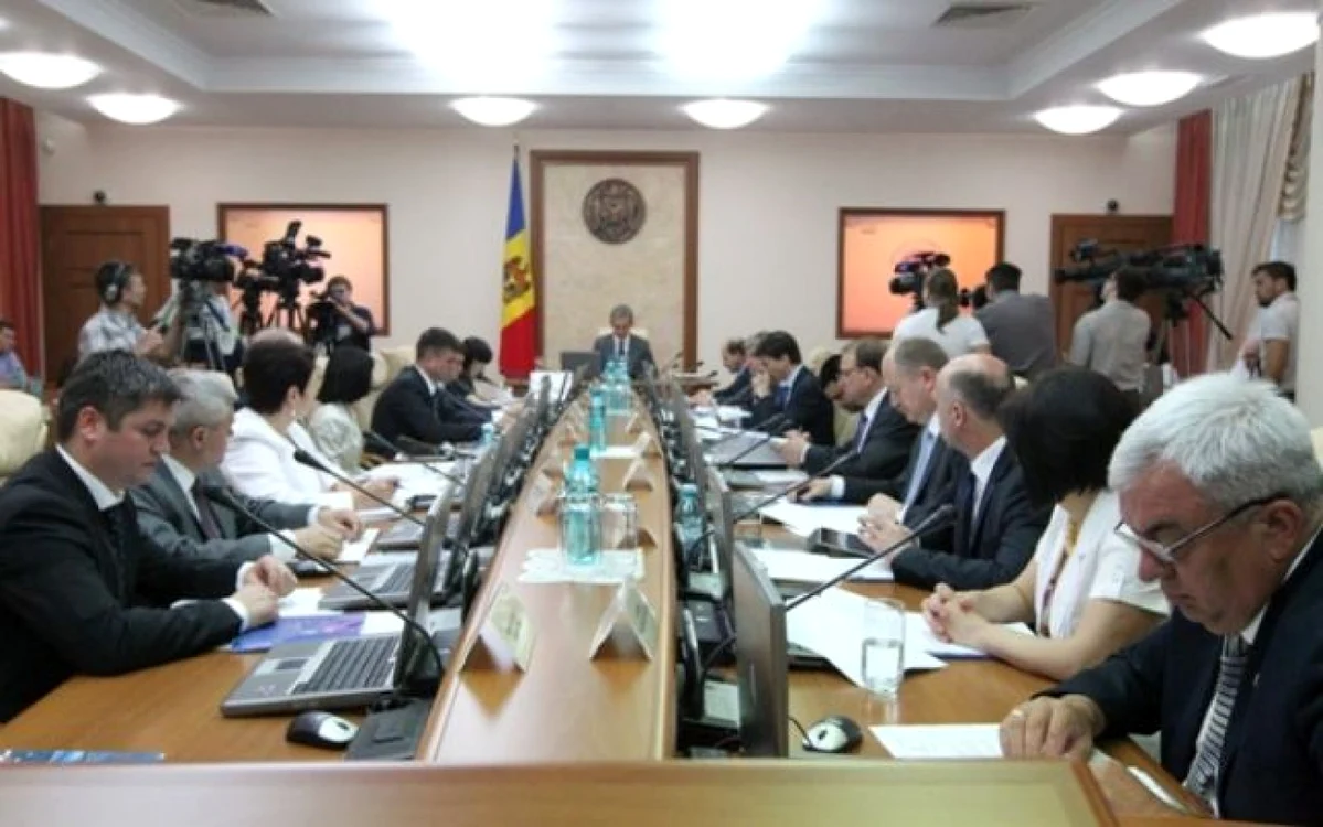 Guvernul consideră regretabilă decizia Rusiei de a impune restricţii la importul de vinuri din Moldova FOTO gov.md