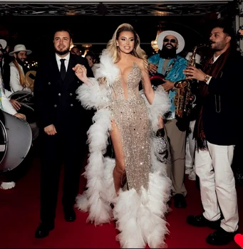 Roxana Vașniuc a purtat o ținută absolut spectaculoasă, personalizată pentru ea