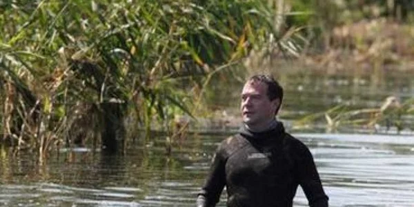 Medvedev şi-a lansat canal pe YouTube (AFP)