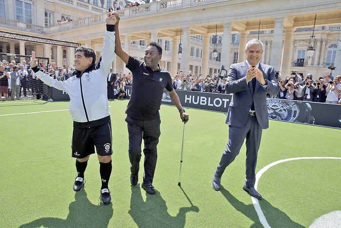 
    Maradona şi Pele,  la finalul partideiFOTO: AFP   
