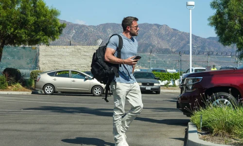 Ben Affleck la aeroport jpg