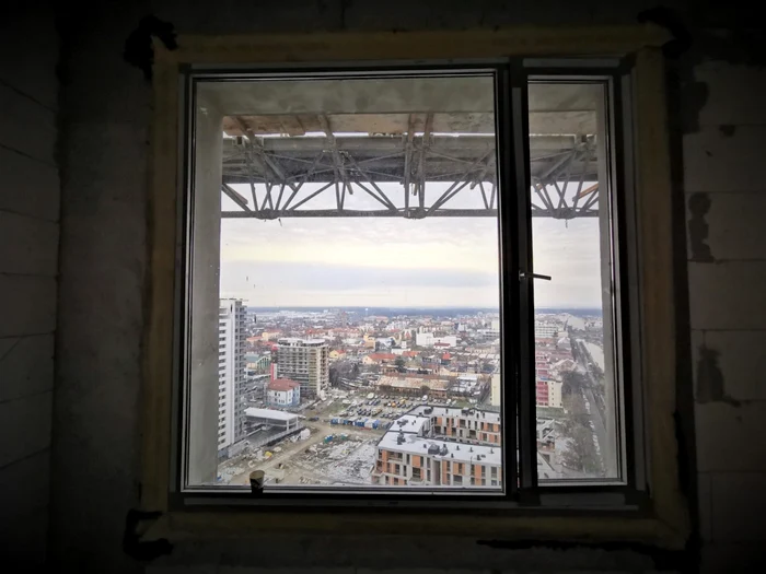 Panorama Timişoarei din locuinţa aflată la etajul 20 FOTO Ş.Both