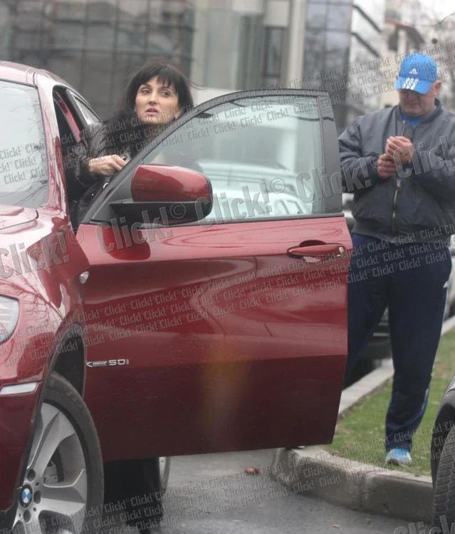 Luminiţa Becali este flancată aproape continuu de bodyguarzi. (Foto: Click!)