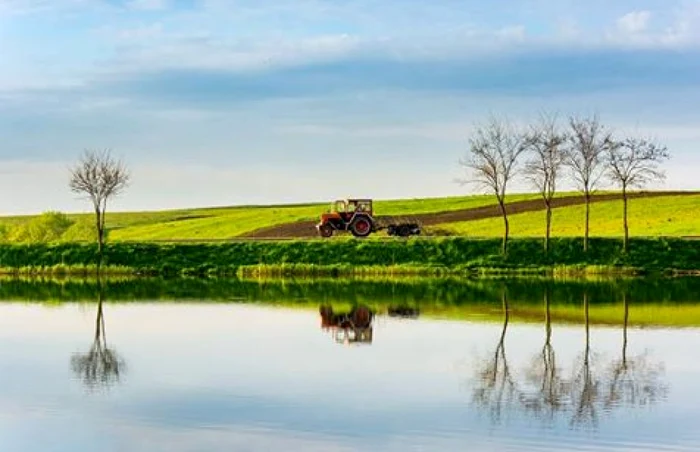 Dezbatere publică despre reducerea nivelului poluării cu nitraţi FOTO Facebook