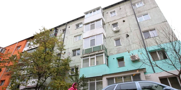 Blocurile pestriţe din municipiul Iaşi