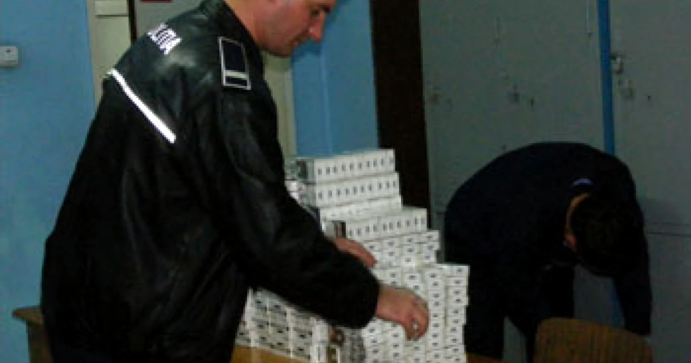 Reşiţa: Trafic cu ţigări, afacere  de familie