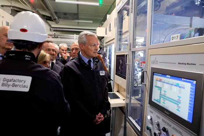 Ministrul francez de Finanțe, Bruno Le Maire, la deschiderea primei gigafabrici de baterii