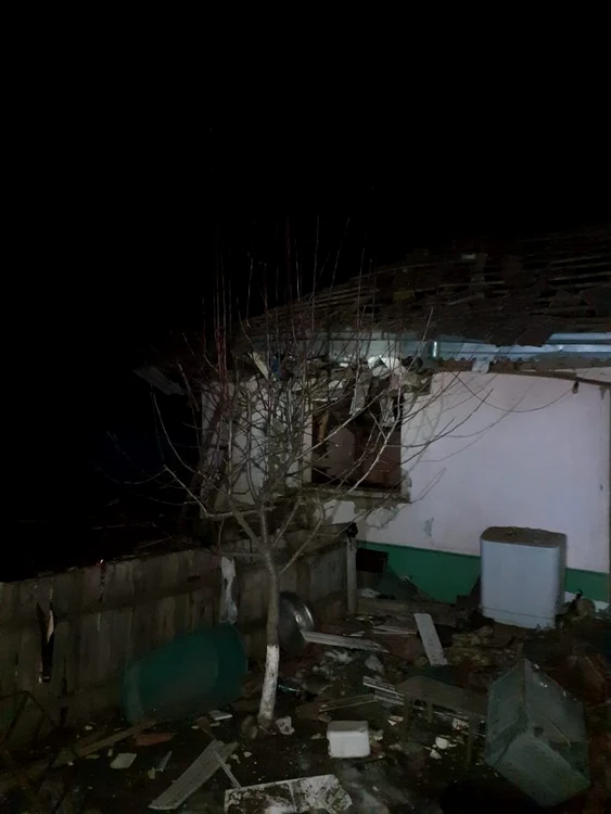 Explozia a distrus practic casa FOTO ISU Vaslui 