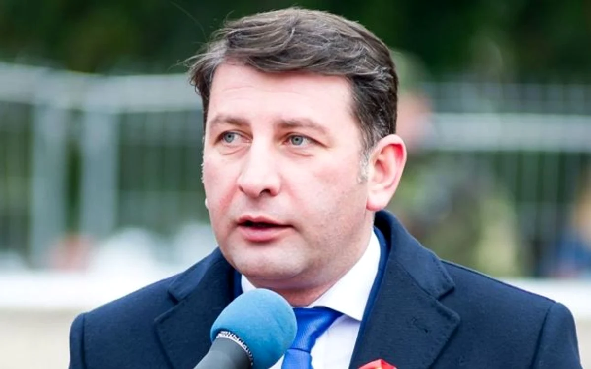 
    Lucian Micu și-a anunţat luni demisiafoto: Adevarul  
