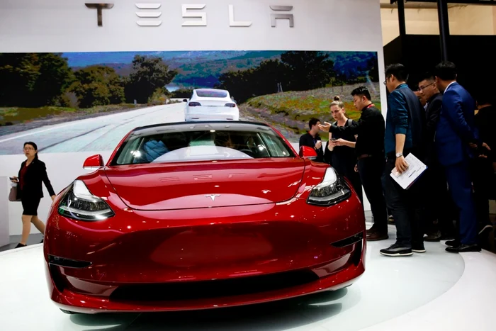 Tesla Model 3 restilizat Foto EPA EFE