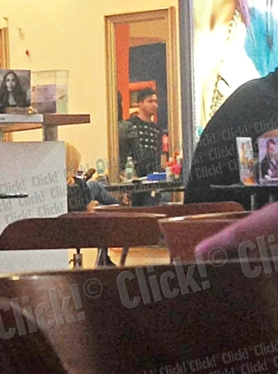 Carmen şi Franco au  plecat ieri, în oraş,  de acasă de la Franco (Fotografii: Alex Muscaliu)