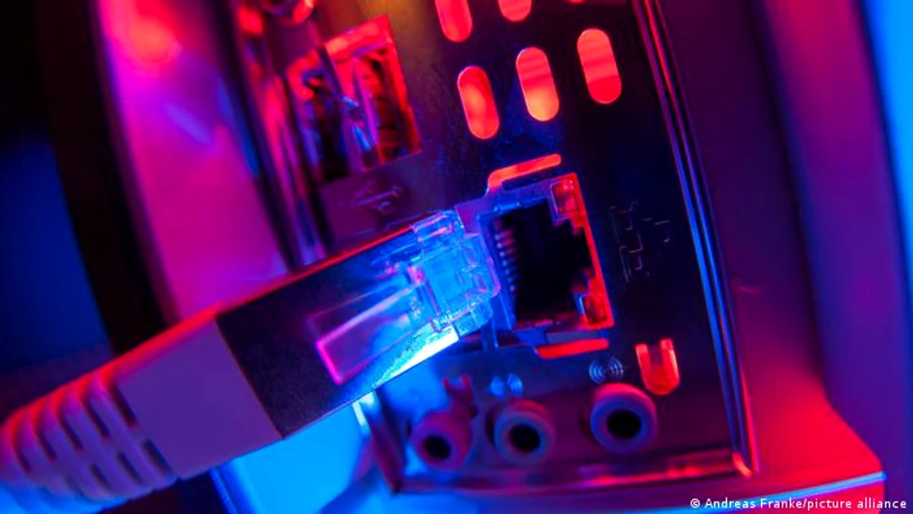 Legea privind securitatea cibernetică tinde să controleze tot ceea ce se întâmplă în mediul virtual