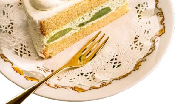 tort cu crema de frisca si struguri jpg
