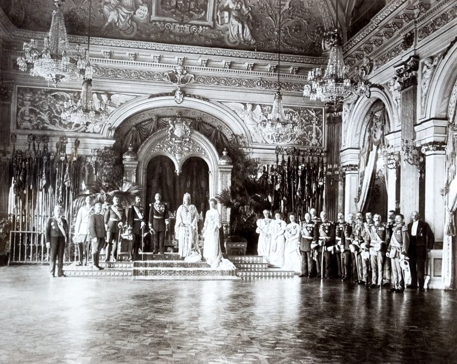 Sala Tronului, Regele Carol I si Regina Elisabeta   Casa Regala jpg