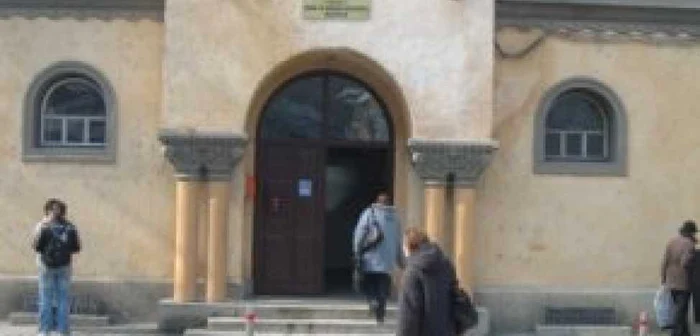 Târgu-Mureş: Zece cazuri de alocaţii duble la AJPS