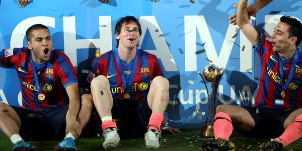 Alves, Messi şi Xavi, trei dintre piesele "grele" din angrenajul Barcelonei