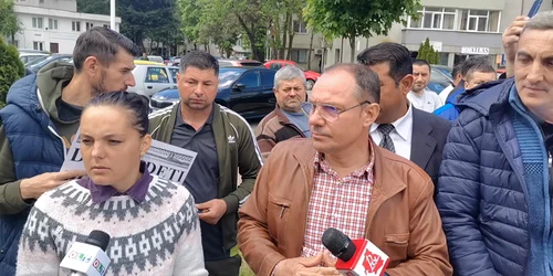 protest pod verguleasa (9) mp4 thumbnail png