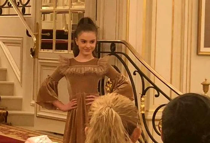 
    Fetițele au fost adorabile pe podium  