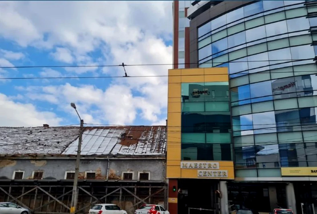 România, țara în care luxul și sărăcia se întrepătrund. FOTO Ștefan Lică