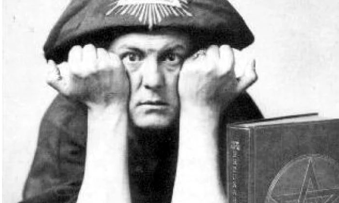Aleister Crowley    cel mai malefic om care a trăit vreodatã? jpeg