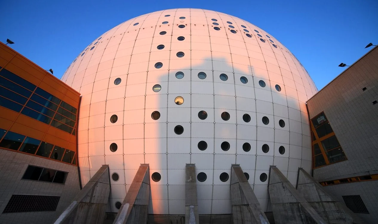 „Globul” din Stockholm, considerat a fi Soarele FOTO Wikimedia Commons