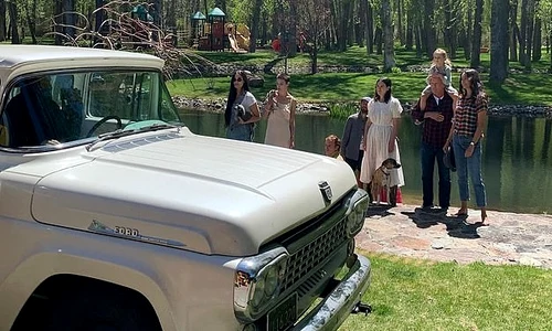 Scout Willis a făcut pe fotograful pentru întreaga familie de petrecăreți jpeg
