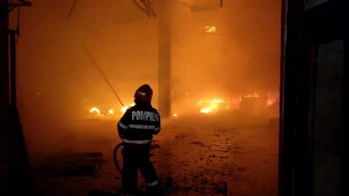 Focu a pornit de la o ţigară FOTO Arhivă