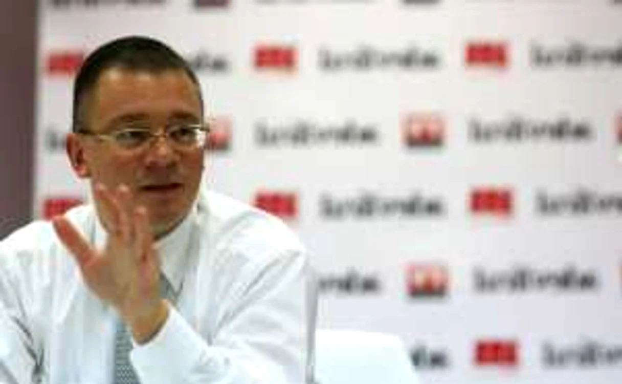 Consilierii și secretarii de stat care au lucrat în Guvernul Ungureanu vor demisiona 
