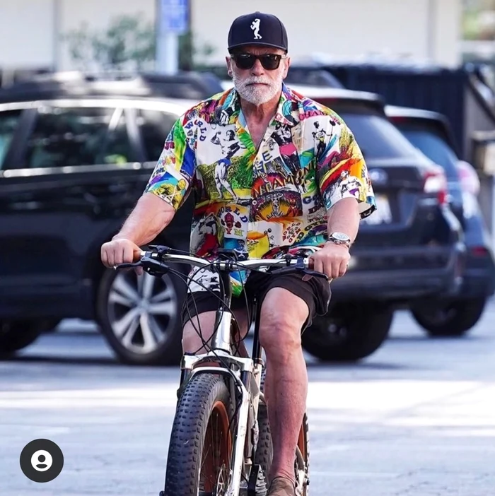 Arnold Schwarzenegger, 73 de ani, nu ratează în nicio zi plimbarea de 10 km cu bicicleta, prin Santa Monicafoto: Instagram
