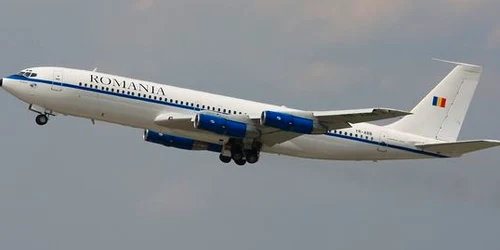 Avionul Boeing 707-3K1C Carpaţi cumparat de Ceausescu 