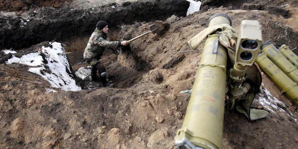 militari ucraineni iarna pe front razboi foto AFP jpg