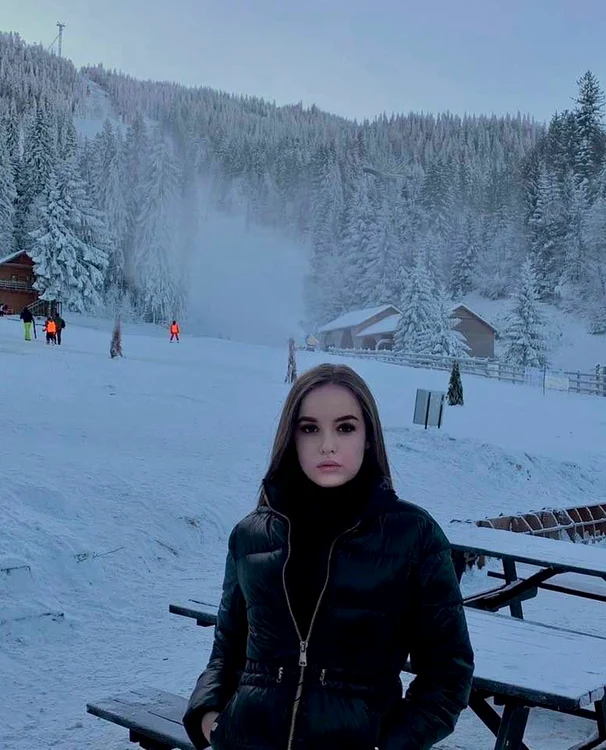 2 mara fiica raluca moianu 1 jpg jpeg